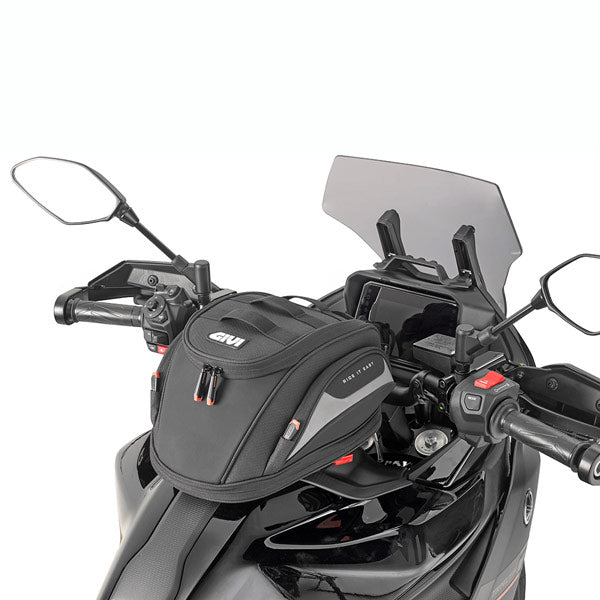EASY03_tanklock-tank-bag_mounted-on_givi_yamaha-tr