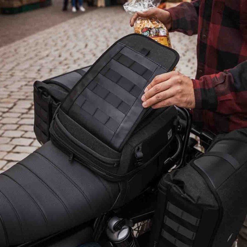 TAILBAG SW MOTECH LEGEND GEAR LT4 GEAR TAILBAG BLACK 4-6 LITRE FUNCTION SPLASH PROOF