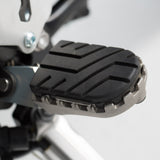 FOOTREST KIT SW MOTECH ION TRIUMPH TIGER 800 TIGER 900 TIGER 1200 SCRAMBLER
