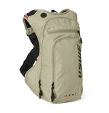 USWE Outlander Moto 9L Hydration Pack
